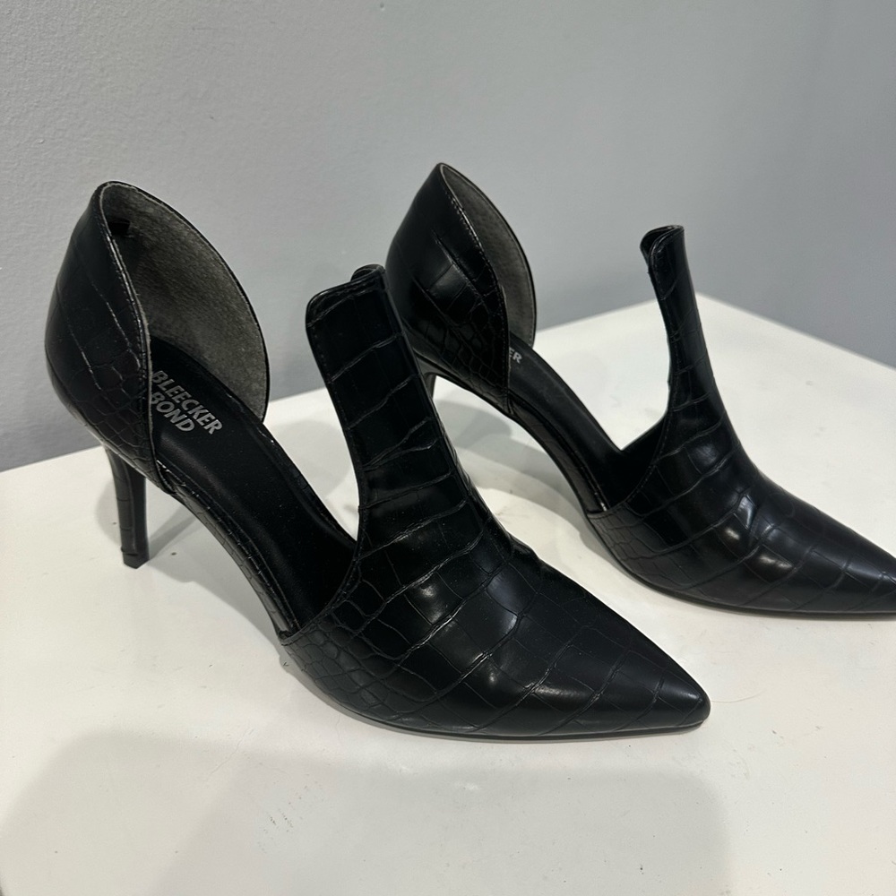 Black Croc-Embossed Pointed-Toe Heels
